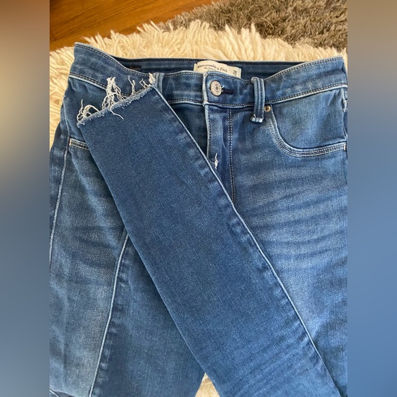 Abercrombie & Fitch The Jean Legging High Rise - Picture 2 of 4